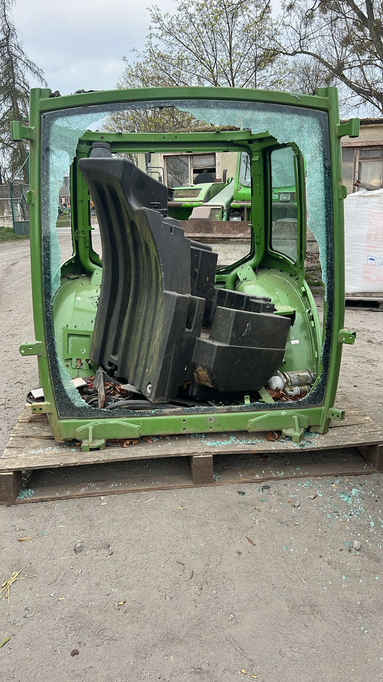 Kabina Fendt 900 - Cabine pour Tracteur agricole: photos 5 Kabina Fendt 900 - Cabine pour Tracteur agricole: photos 5