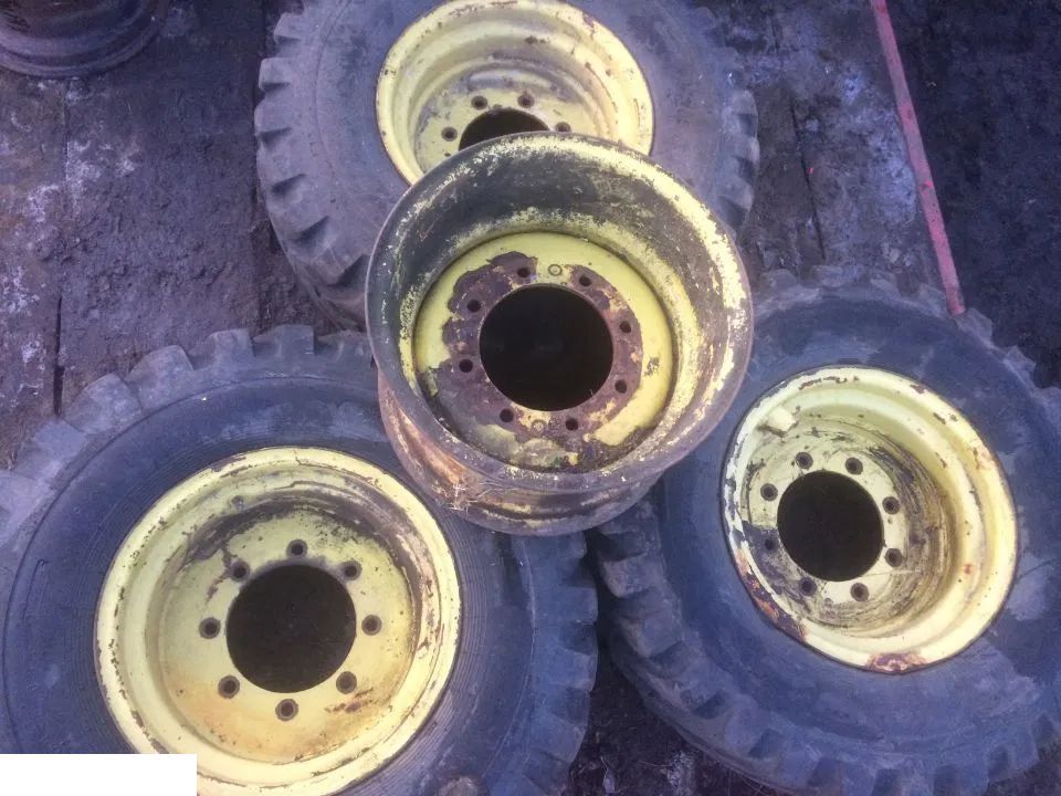 Koła Do Ładowarki Manitou - 13x20 , 20 cali  opony 16/70-20 , - Roue complète pour Engins de chantier: photos 1 Koła Do Ładowarki Manitou - 13x20 , 20 cali  opony 16/70-20 , - Roue complète pour Engins de chantier: photos 1