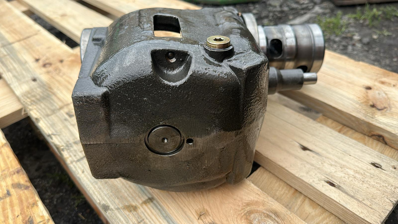 Kołyska skrzyni biegów 581006M VARIOPOWER CLAAS SCORPION - Boîte de vitesse et pièces pour Chariot télescopique: photos 3 Kołyska skrzyni biegów 581006M VARIOPOWER CLAAS SCORPION - Boîte de vitesse et pièces pour Chariot télescopique: photos 3