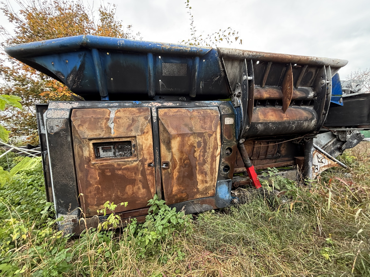 LINDNER Urraco 75 D U75D U-75-D Obudowa Niszczarki Rozdrabniaczy Bębnów Koryto Wanna - Concasseur: photos 1 LINDNER Urraco 75 D U75D U-75-D Obudowa Niszczarki Rozdrabniaczy Bębnów Koryto Wanna - Concasseur: photos 1