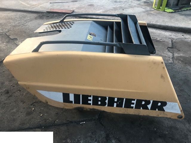 Liebherr 564 - Klapa Silnika - Capot pour Chargeuse sur pneus: photos 3 Liebherr 564 - Klapa Silnika - Capot pour Chargeuse sur pneus: photos 3