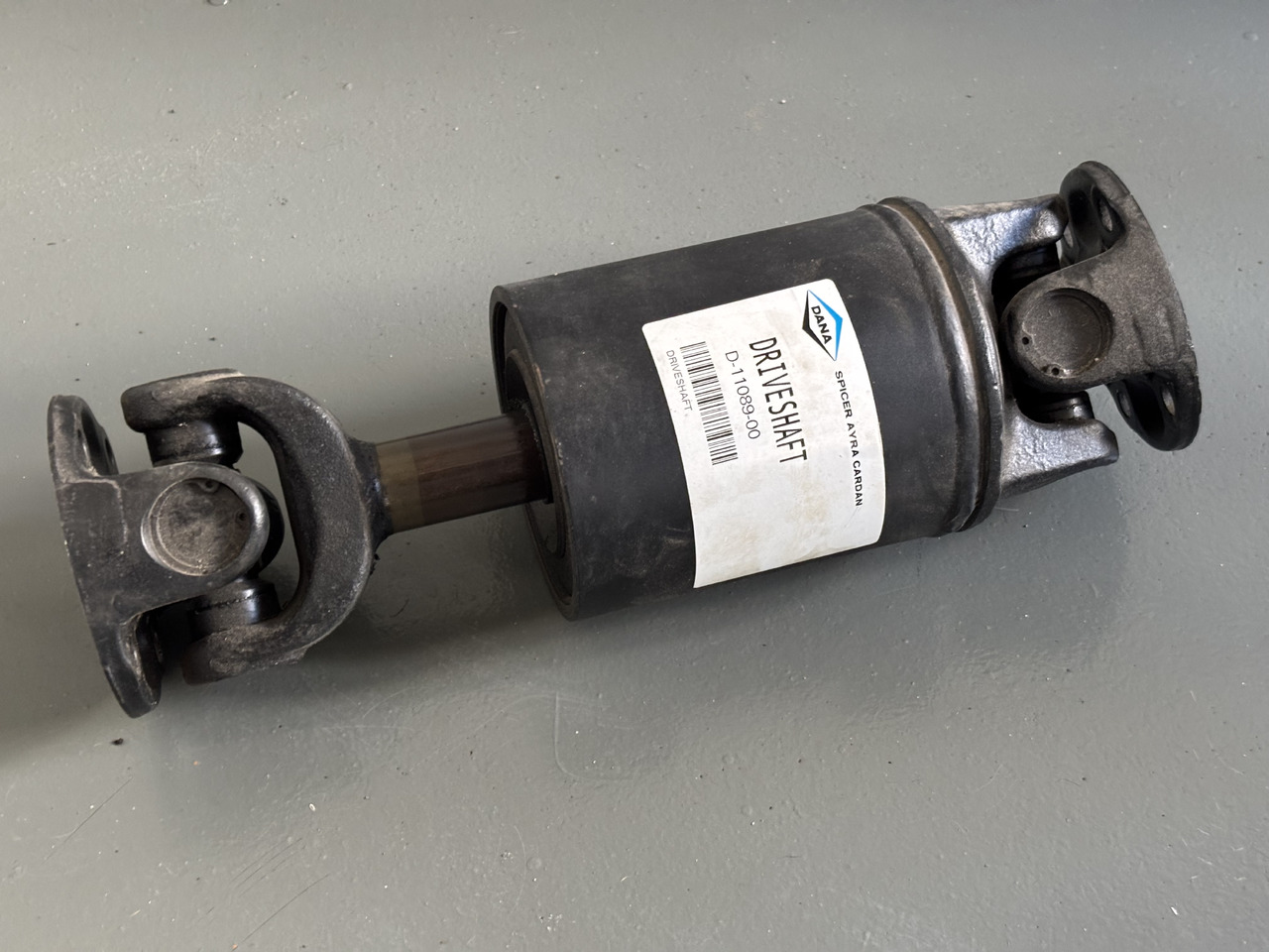 MANITOU MLT 731 Wał Cardana D-11089-00 D-11089-00-DS NOWY - Transmission pour Engins de chantier: photos 1 MANITOU MLT 731 Wał Cardana D-11089-00 D-11089-00-DS NOWY - Transmission pour Engins de chantier: photos 1