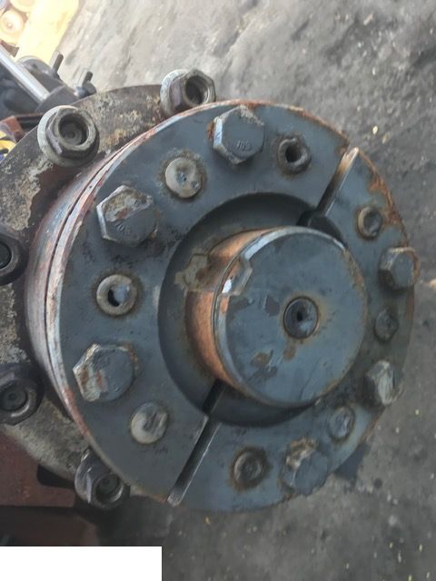 Massey Ferguson - Piasta Koła Klin Mocowanie Koła Tylnego - Moyeu pour Machine agricole: photos 3 Massey Ferguson - Piasta Koła Klin Mocowanie Koła Tylnego - Moyeu pour Machine agricole: photos 3