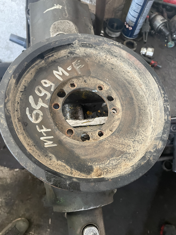 Massey Fergusson 6499 - koło pasowe silnika V836866527 - Moteur et pièces pour Tracteur agricole: photos 1 Massey Fergusson 6499 - koło pasowe silnika V836866527 - Moteur et pièces pour Tracteur agricole: photos 1