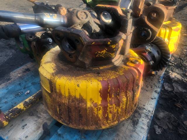 Matbro - Półoś - Demi arbre pour Machine agricole: photos 1 Matbro - Półoś - Demi arbre pour Machine agricole: photos 1