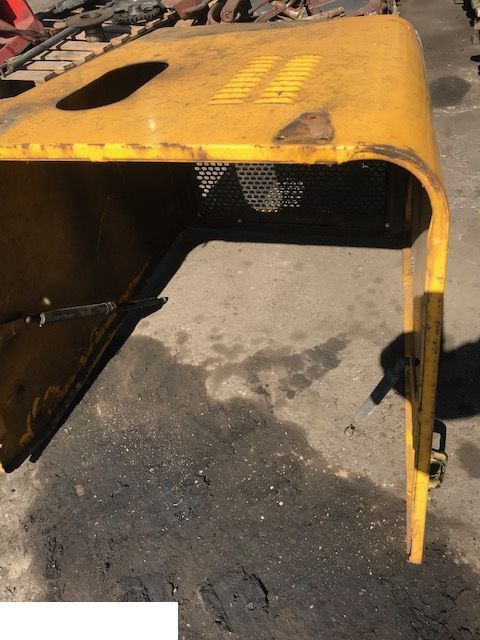 Matbro TS - Pokrywa Silnika - Capot pour Chariot télescopique: photos 1 Matbro TS - Pokrywa Silnika - Capot pour Chariot télescopique: photos 1