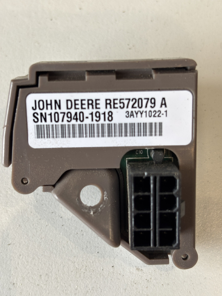 John Deere seria 6000 7000 8000 R - przycisk sterowania SCV RE572079 - Pièces de rechange pour Machine agricole: photos 2 John Deere seria 6000 7000 8000 R - przycisk sterowania SCV RE572079 - Pièces de rechange pour Machine agricole: photos 2