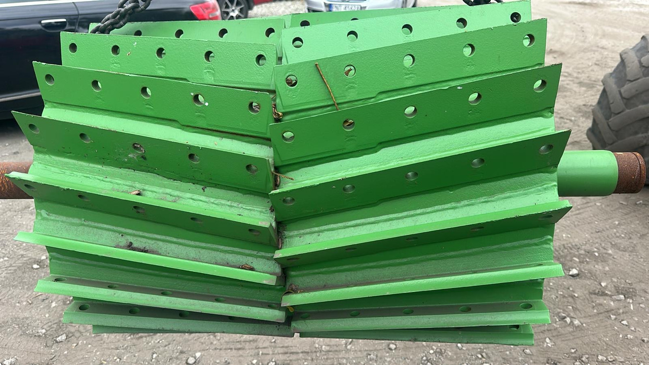 Krone Big-X Big X - bęben nożowy 40 noży - Pièces de rechange pour Ensileuse: photos 1 Krone Big-X Big X - bęben nożowy 40 noży - Pièces de rechange pour Ensileuse: photos 1