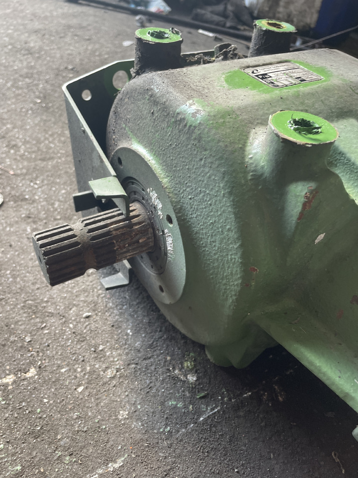 Krone Comprima - przekładnia główna 200624220 - Pièces de rechange pour Presse à balles rondes: photos 3 Krone Comprima - przekładnia główna 200624220 - Pièces de rechange pour Presse à balles rondes: photos 3