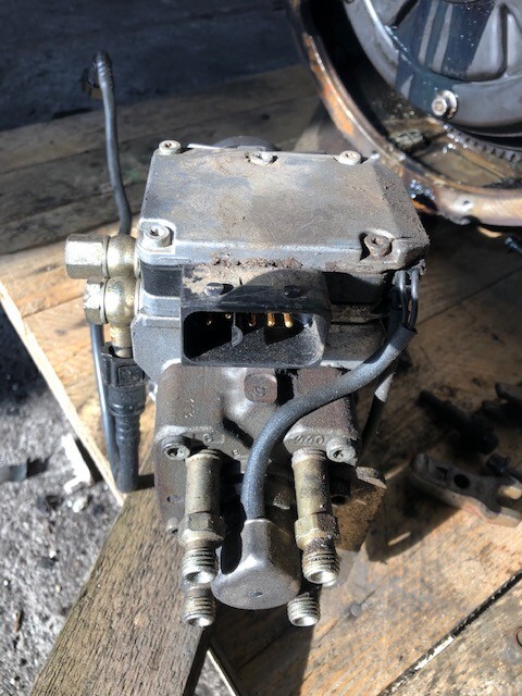 Pompa BOSCH: 0470004014 0986444516 PERKINS: 2644N204 - Pompe à carburant pour Machine agricole: photos 2 Pompa BOSCH: 0470004014 0986444516 PERKINS: 2644N204 - Pompe à carburant pour Machine agricole: photos 2