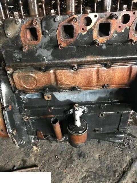 Silnik Case D246 D239 - Głowica CZĘŚCI - Culasse pour Machine agricole: photos 1 Silnik Case D246 D239 - Głowica CZĘŚCI - Culasse pour Machine agricole: photos 1