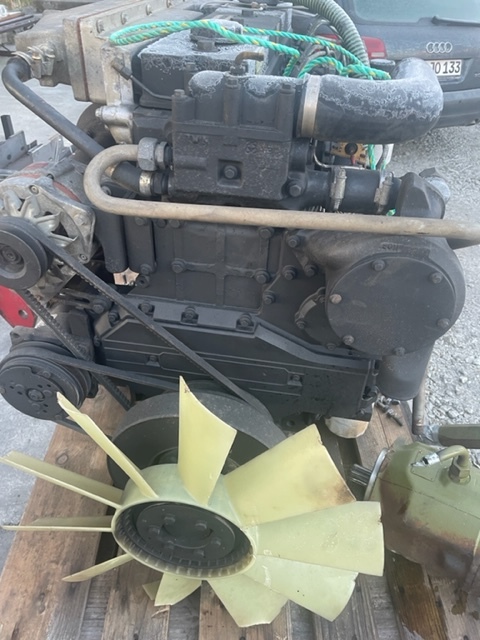 Silnik Perkins 1006.6t , perkins 1006-60t , perkins YD35020 - Moteur pour Machine agricole: photos 4 Silnik Perkins 1006.6t , perkins 1006-60t , perkins YD35020 - Moteur pour Machine agricole: photos 4