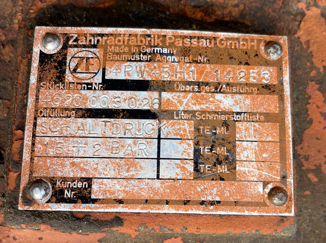 ZF 4PW45H1 ZETTELMEYER ZL4001 VOLVO - skrzynia biegów - Boîte de vitesse pour Machine agricole: photos 4 ZF 4PW45H1 ZETTELMEYER ZL4001 VOLVO - skrzynia biegów - Boîte de vitesse pour Machine agricole: photos 4