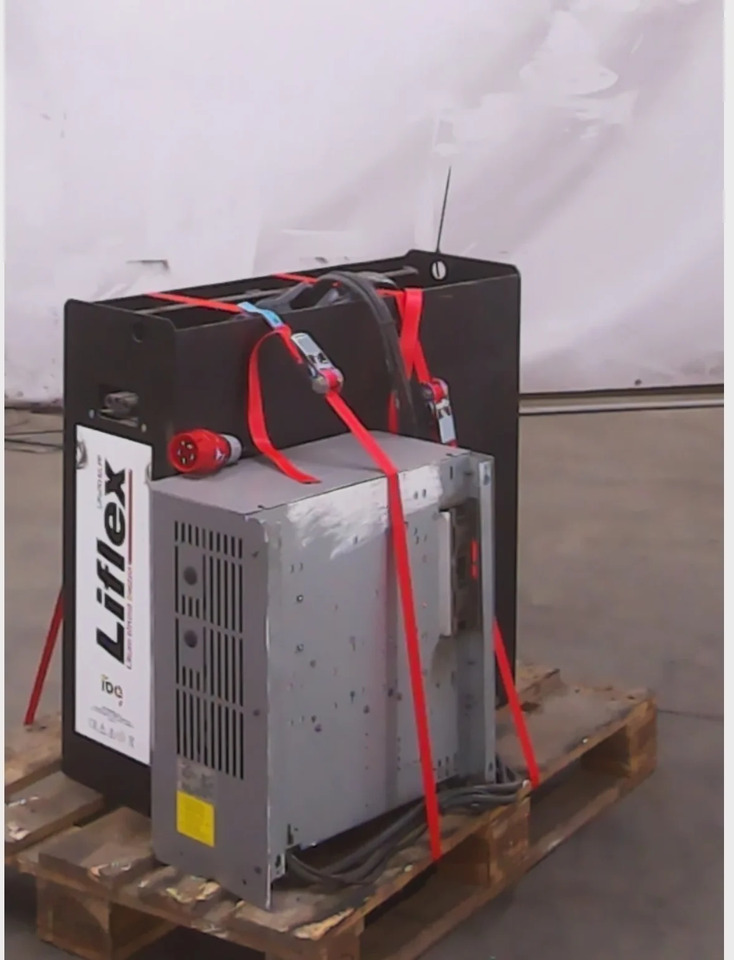 Battery 24V 240Ah - Accumulateur pour Matériel de manutention: photos 3 Battery 24V 240Ah - Accumulateur pour Matériel de manutention: photos 3
