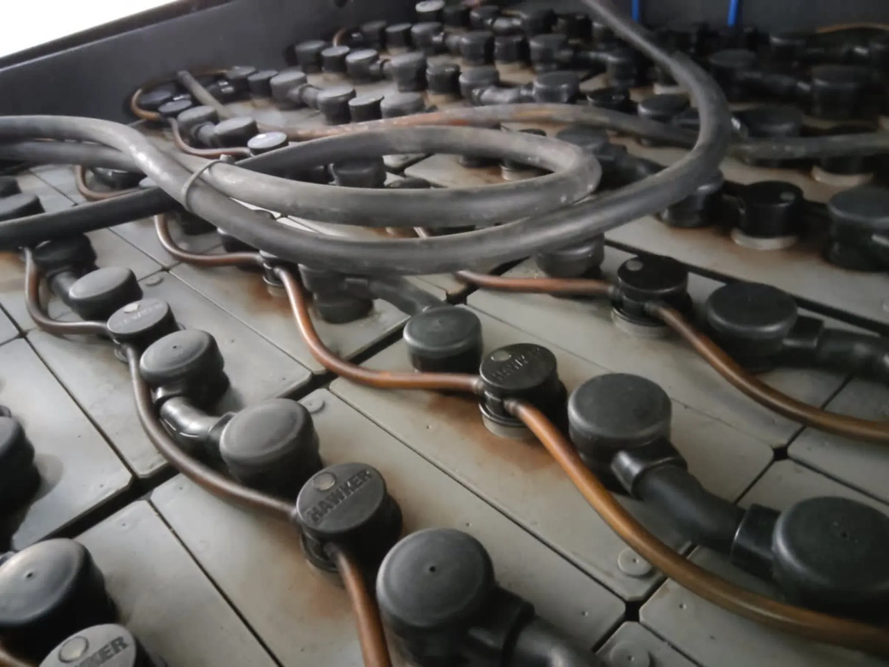 Linde E25HL-01/600 - Chariot élévateur électrique: photos 4 Linde E25HL-01/600 - Chariot élévateur électrique: photos 4