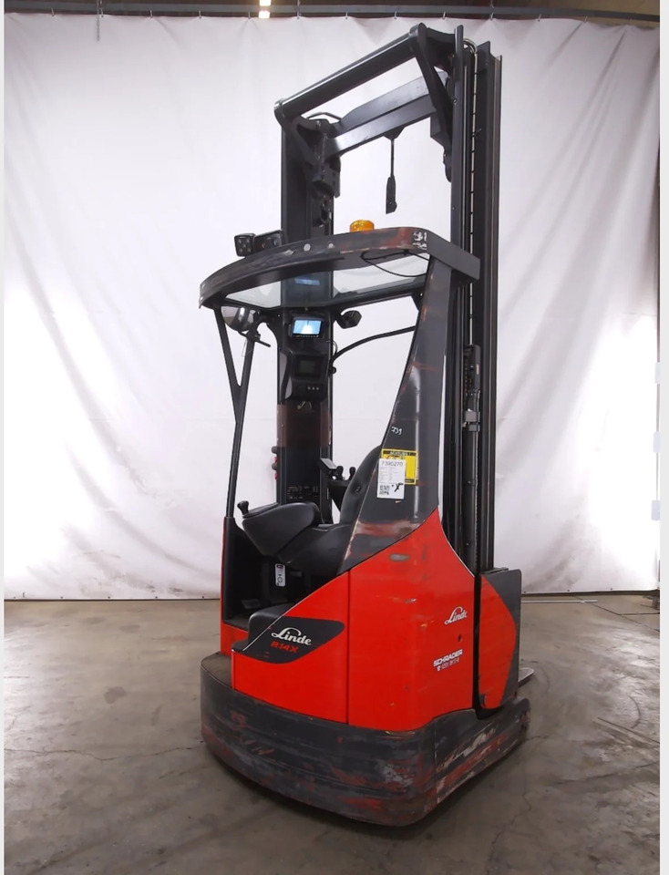 Linde R14X-03 - Chariot à mât rétractable: photos 3 Linde R14X-03 - Chariot à mât rétractable: photos 3