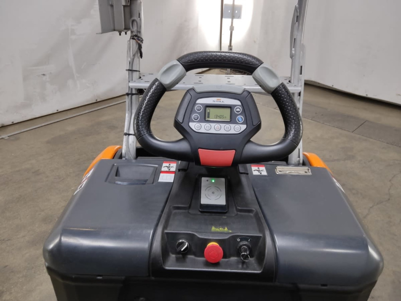STILL LTX50 - Chariot tracteur: photos 4 STILL LTX50 - Chariot tracteur: photos 4