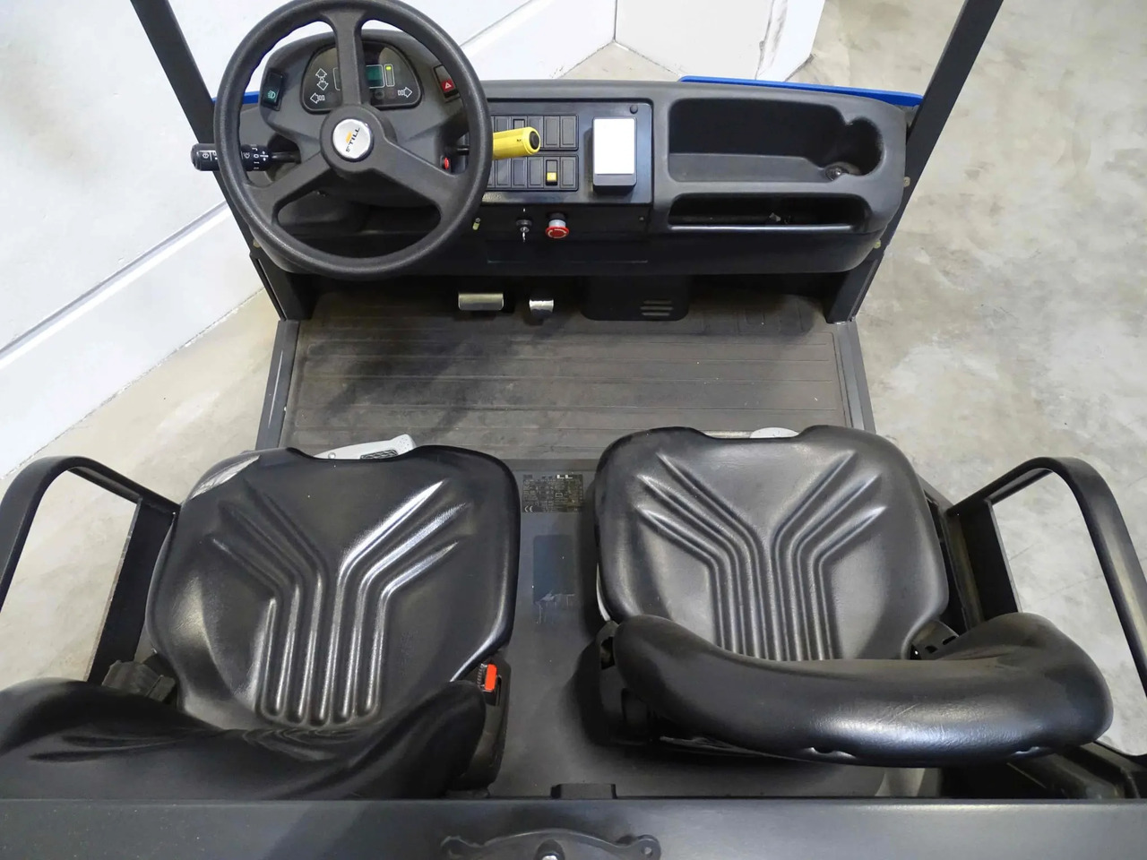 STILL R07-25 - Chariot tracteur: photos 4 STILL R07-25 - Chariot tracteur: photos 4