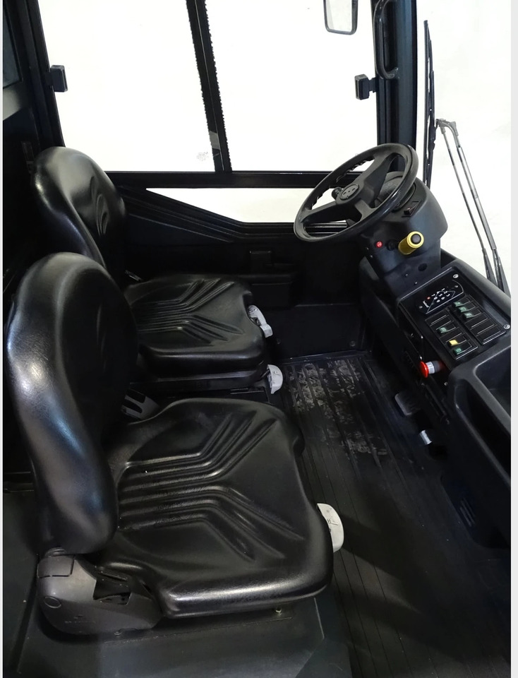 STILL R07-25 - Chariot tracteur: photos 3 STILL R07-25 - Chariot tracteur: photos 3