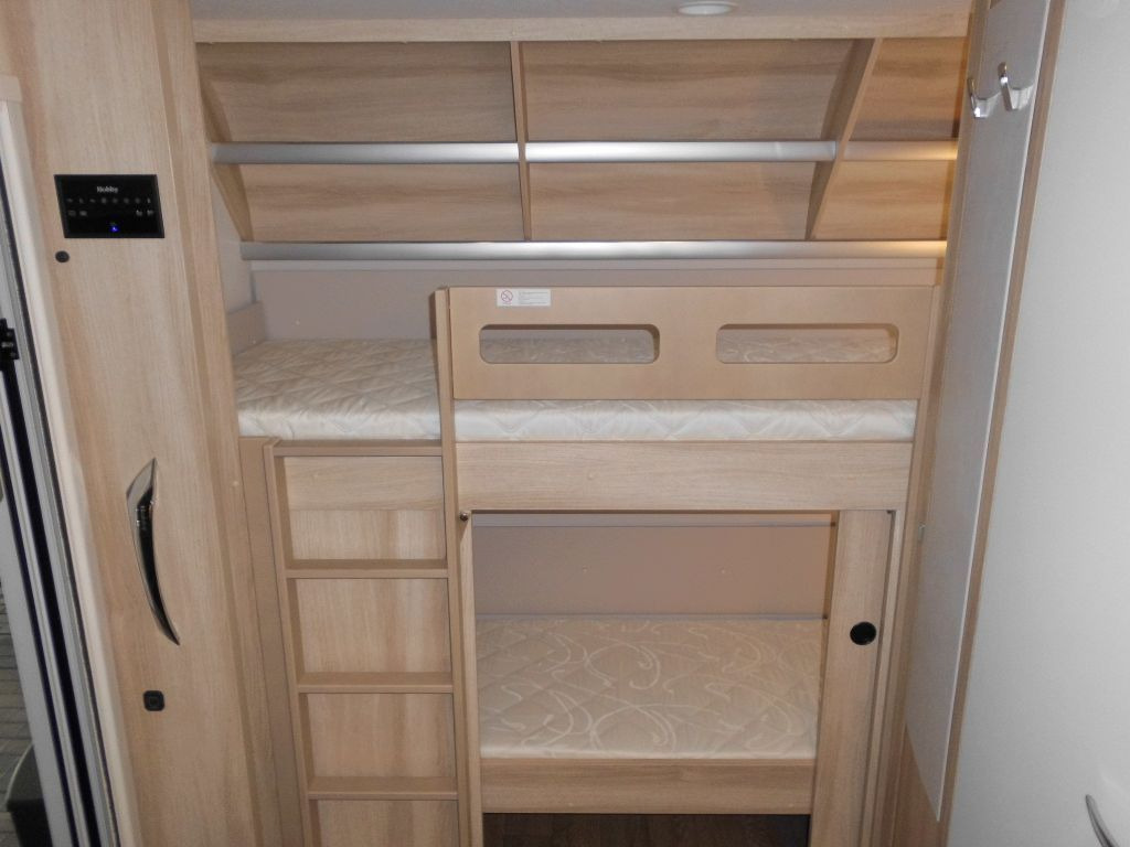 Caravane Hobby De Luxe 490 KMF 2026 GARAGE AUTARK 1800kg.+++: photos 13 Caravane Hobby De Luxe 490 KMF 2026 GARAGE AUTARK 1800kg.+++: photos 13