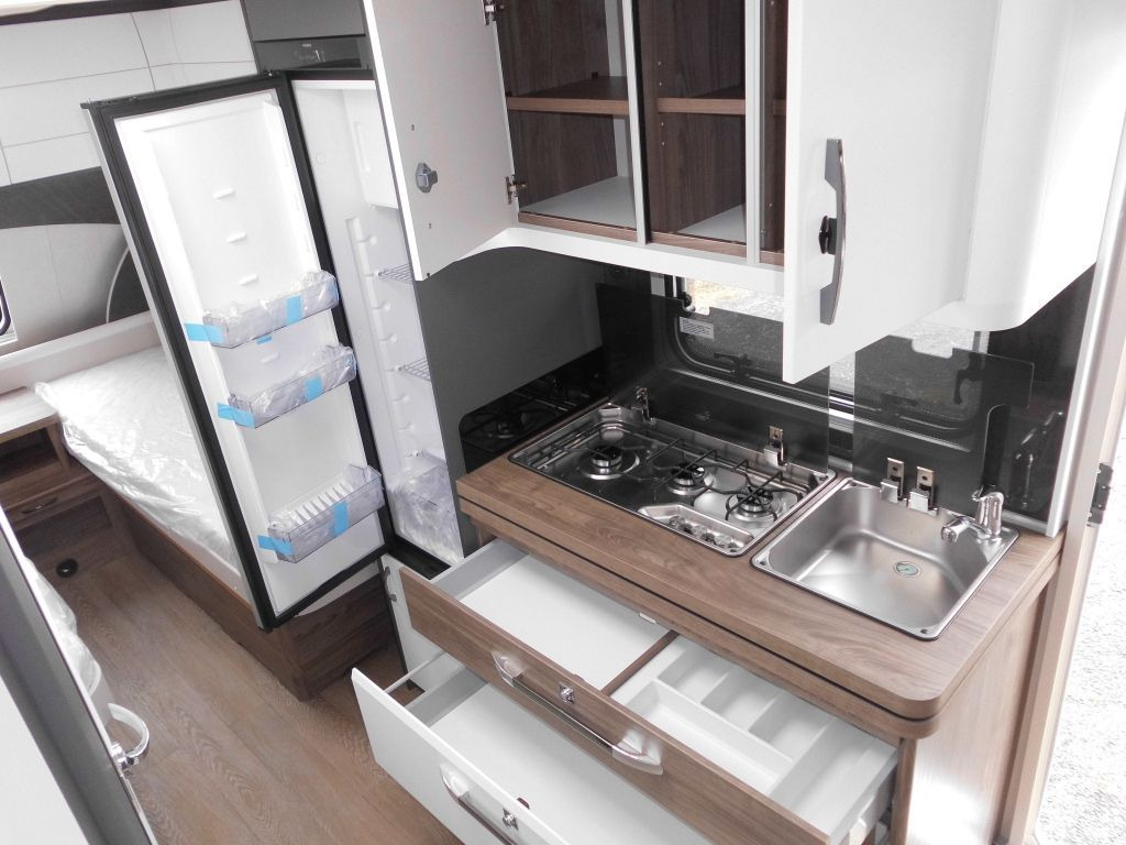 Caravane Hobby Excellent Edition 495 UL 2026 AUTARK 1800kg. ROL: photos 7 Caravane Hobby Excellent Edition 495 UL 2026 AUTARK 1800kg. ROL: photos 7