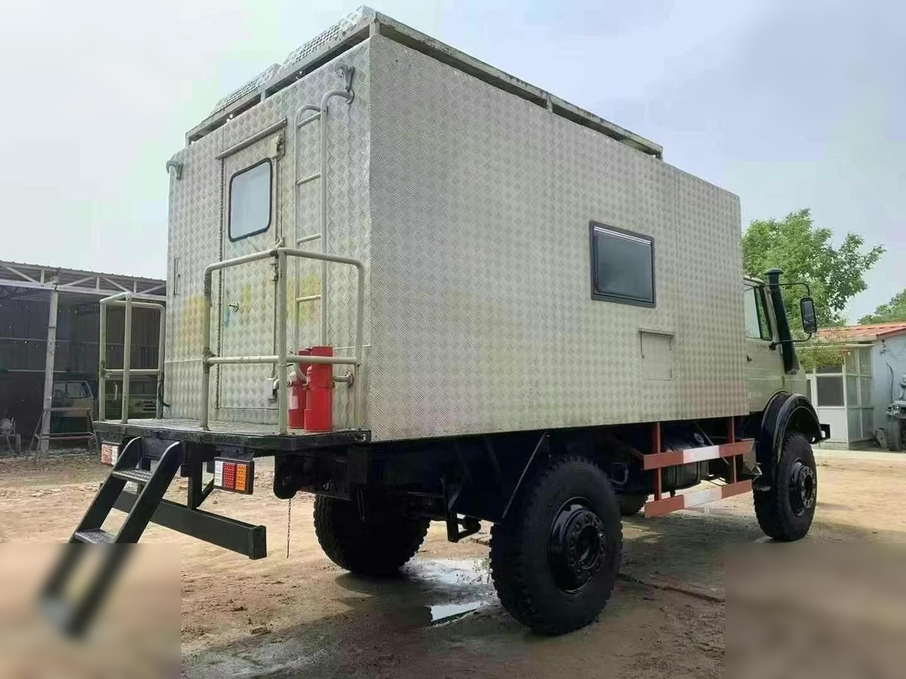 1995 MERCEDES-BENZ UNIMOG 2150 - Châssis cabine: photos 3 1995 MERCEDES-BENZ UNIMOG 2150 - Châssis cabine: photos 3