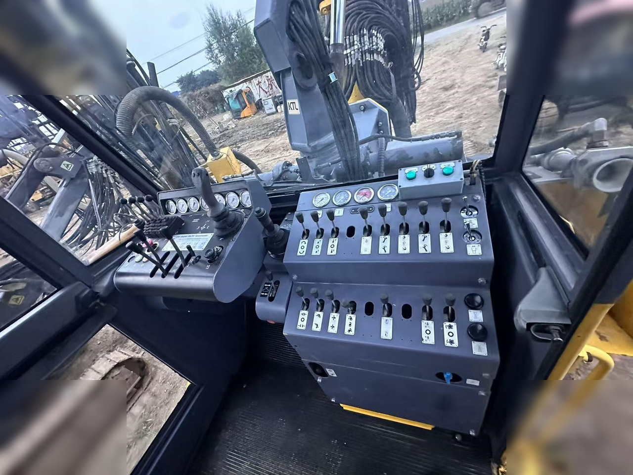 2008 ATLAS COPCO BOLTEC LC - Aléseuse directionnelle: photos 4 2008 ATLAS COPCO BOLTEC LC - Aléseuse directionnelle: photos 4