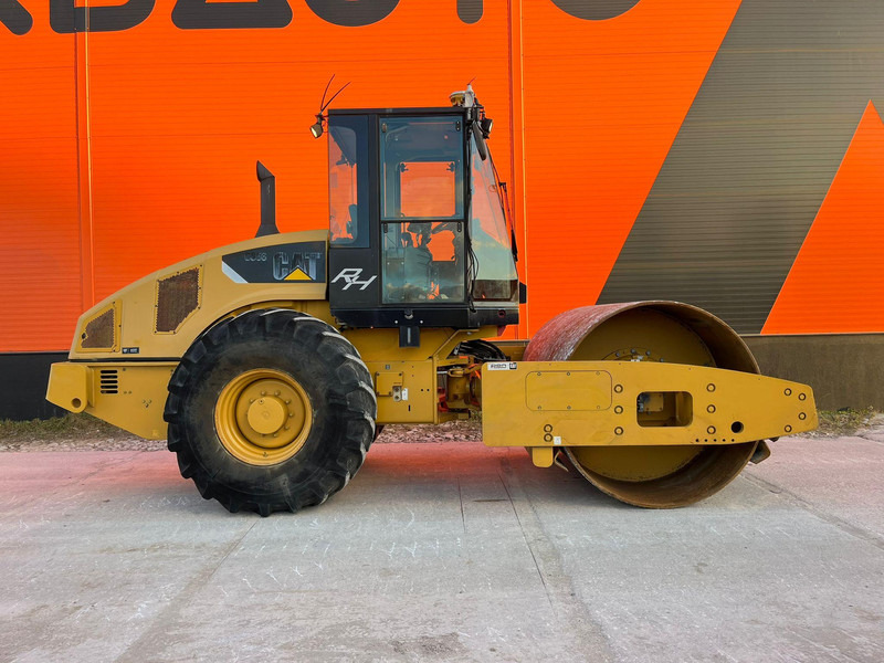 Caterpillar CS 56 PRICE WITHOUT Trimble 3D ! / AC - Compacteur: photos 5 Caterpillar CS 56 PRICE WITHOUT Trimble 3D ! / AC - Compacteur: photos 5