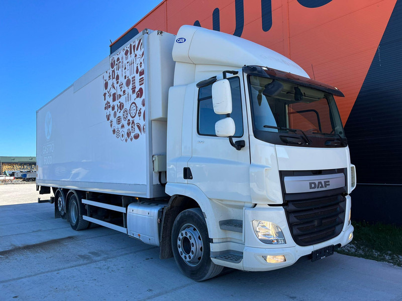 DAF CF 370 6x2 HULTSTEINS / BOX L=8744 mm - Camion frigorifique: photos 4 DAF CF 370 6x2 HULTSTEINS / BOX L=8744 mm - Camion frigorifique: photos 4