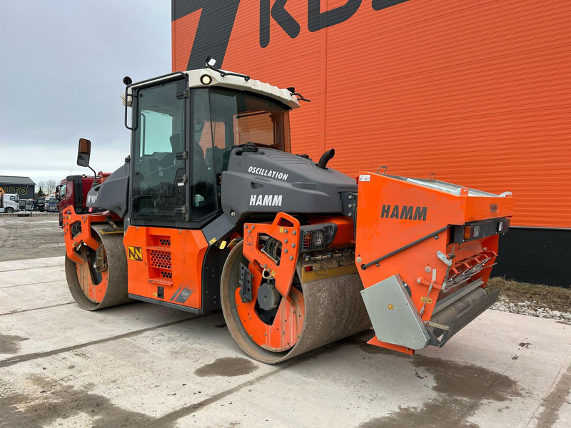 Hamm DV+ 90i VO-S Sand spreader BSWA 1700 - Compacteur: photos 5 Hamm DV+ 90i VO-S Sand spreader BSWA 1700 - Compacteur: photos 5