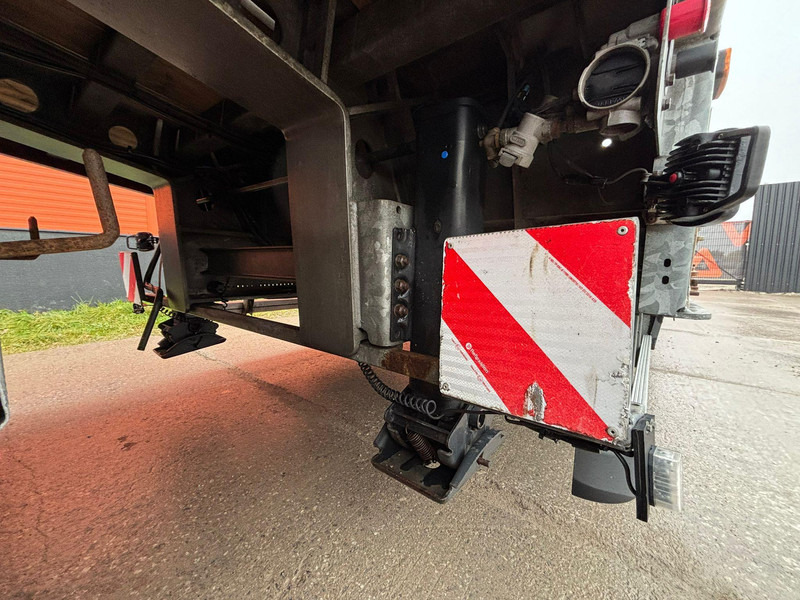 Semi-remorque surbaissé Humbaur HTS30 SCHRAG SAF AXLES / REAR AXLE STEERING: photos 13 Semi-remorque surbaissé Humbaur HTS30 SCHRAG SAF AXLES / REAR AXLE STEERING: photos 13