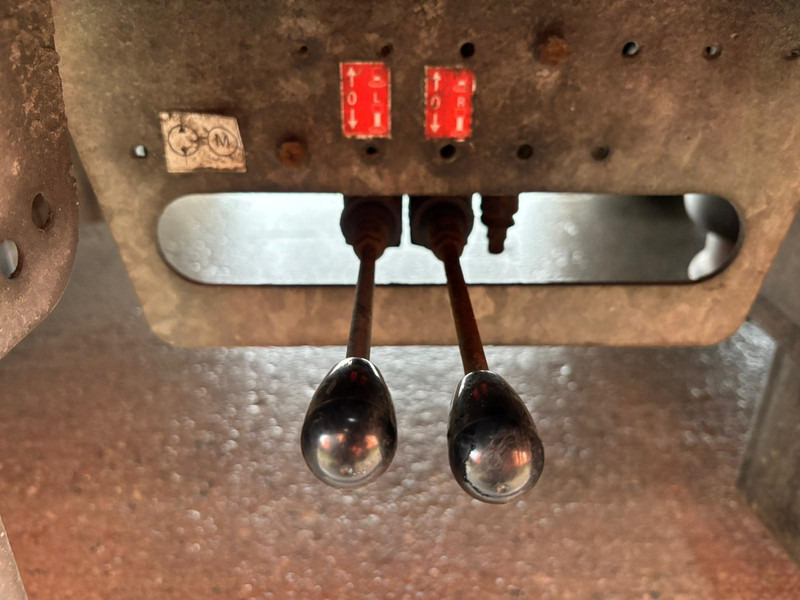 Semi-remorque surbaissé Humbaur HTS30 SCHRAG SAF AXLES / REAR AXLE STEERING: photos 15 Semi-remorque surbaissé Humbaur HTS30 SCHRAG SAF AXLES / REAR AXLE STEERING: photos 15