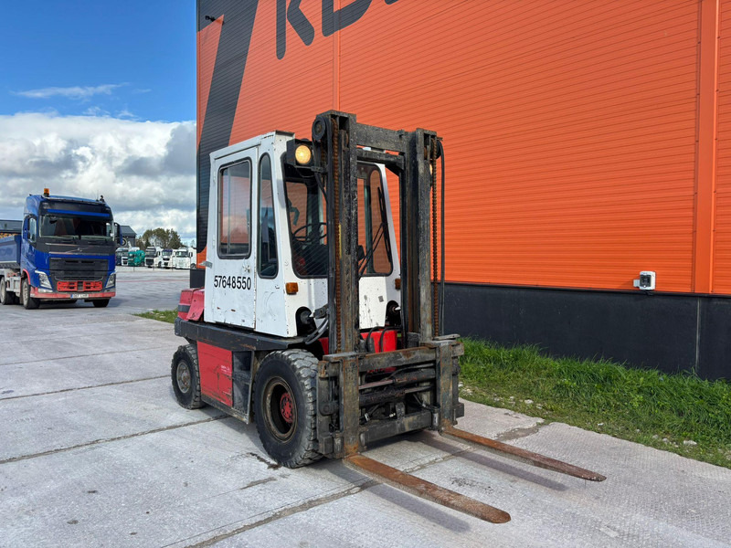 Kalmar DB 4-500 - Chariot élévateur diesel: photos 3 Kalmar DB 4-500 - Chariot élévateur diesel: photos 3