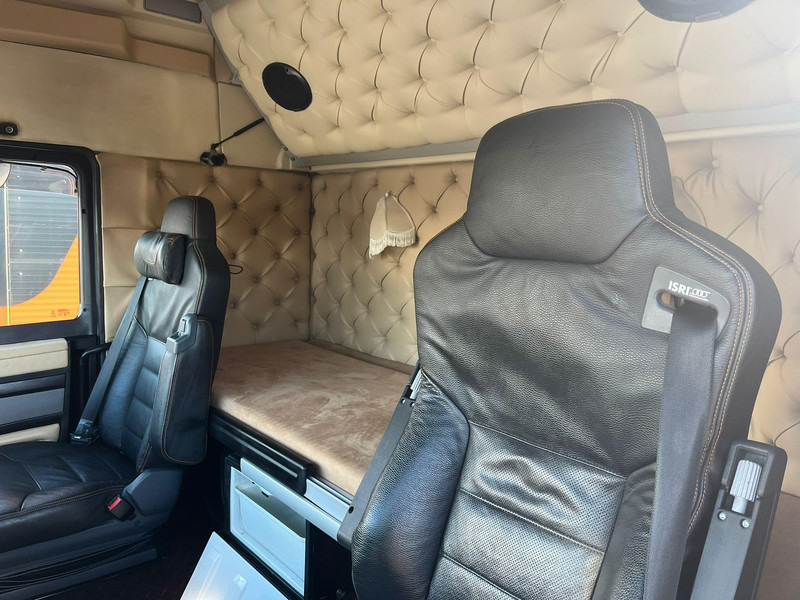 Châssis cabine MAN TGX 33.560 6x4 CHASSIS L=6907 mm: photos 18 Châssis cabine MAN TGX 33.560 6x4 CHASSIS L=6907 mm: photos 18