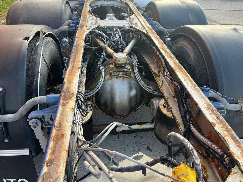 Châssis cabine MAN TGX 33.560 6x4 CHASSIS L=6907 mm: photos 13 Châssis cabine MAN TGX 33.560 6x4 CHASSIS L=6907 mm: photos 13