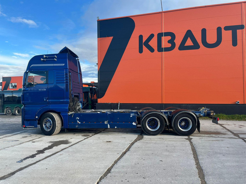 Châssis cabine MAN TGX 33.560 6x4 CHASSIS L=6907 mm: photos 8 Châssis cabine MAN TGX 33.560 6x4 CHASSIS L=6907 mm: photos 8
