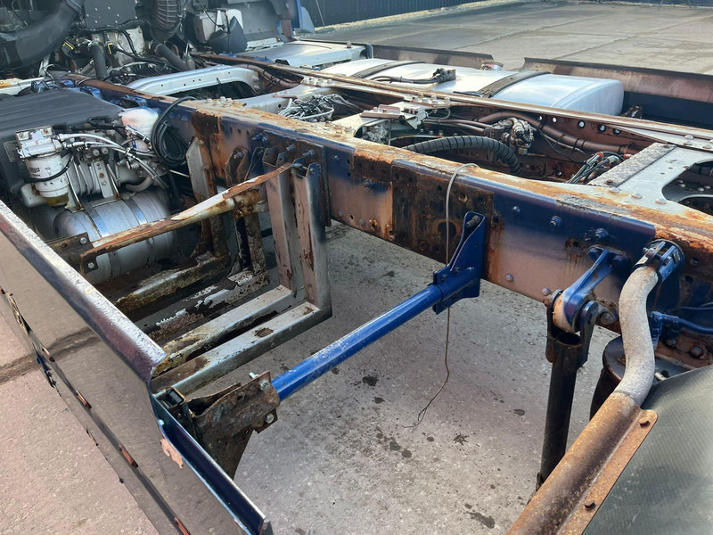 Châssis cabine MAN TGX 33.560 6x4 CHASSIS L=6907 mm: photos 12 Châssis cabine MAN TGX 33.560 6x4 CHASSIS L=6907 mm: photos 12