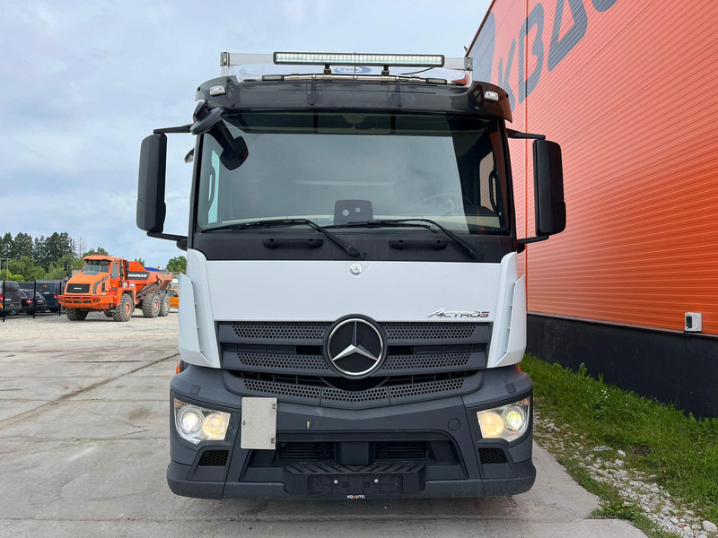 Mercedes-Benz Actros 1827 4x2 TK UT SPECTRUM / BOX L=8429 mm - Camion frigorifique: photos 2 Mercedes-Benz Actros 1827 4x2 TK UT SPECTRUM / BOX L=8429 mm - Camion frigorifique: photos 2