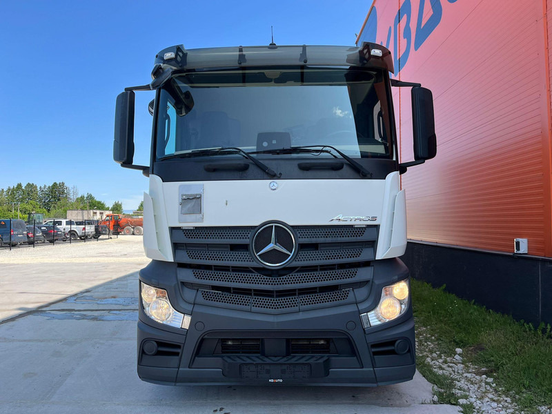 Mercedes-Benz Actros 2545 6x2 BOX L=7526 mm - Camion fourgon: photos 2 Mercedes-Benz Actros 2545 6x2 BOX L=7526 mm - Camion fourgon: photos 2