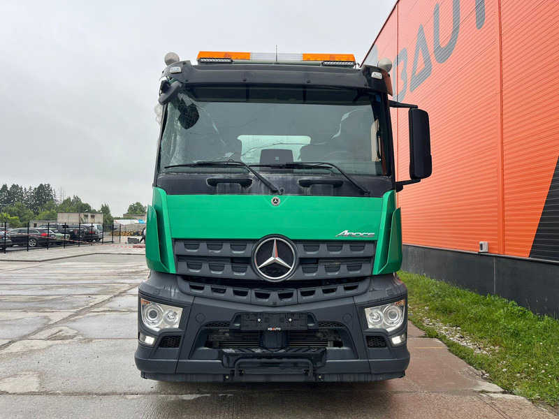 Mercedes-Benz Arocs 3246 8x4 DAMAGED ! / INTERMIX 10 m3 - Camion malaxeur: photos 2 Mercedes-Benz Arocs 3246 8x4 DAMAGED ! / INTERMIX 10 m3 - Camion malaxeur: photos 2