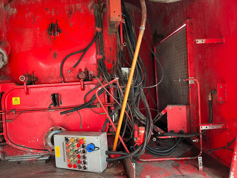 Camion citerne pour transport de carburant Scania R 420 6x2 ADR / STAINLESS STEEL TANK 9500 l / FULL STEEL SUSPENSION: photos 11