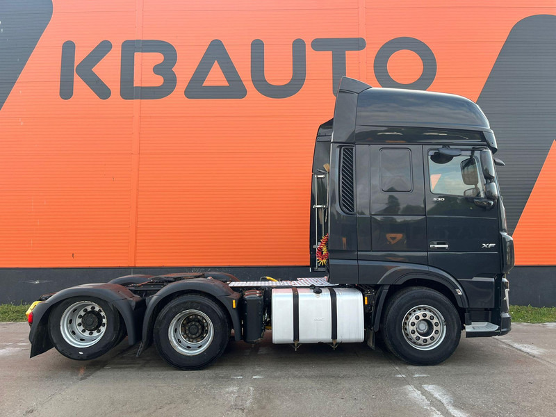 DAF XF 530 6x2 BIG SPACE / ADR / RETARDER / HYDRAULICS / DOUBLE BOGIE - Tracteur routier: photos 4 DAF XF 530 6x2 BIG SPACE / ADR / RETARDER / HYDRAULICS / DOUBLE BOGIE - Tracteur routier: photos 4