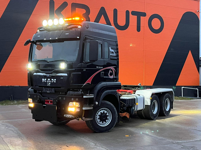 MAN TGS 33.540 6x6 UNDERBODY SCRAPER / HYDRAULICS - Tracteur routier: photos 1 MAN TGS 33.540 6x6 UNDERBODY SCRAPER / HYDRAULICS - Tracteur routier: photos 1