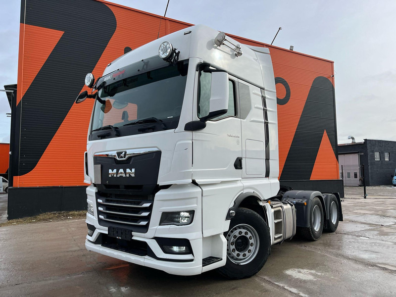 MAN TGX 28.510 6x2 TWIN BED GX CAB / INTARDER / DOUBLE BOGIE - Tracteur routier: photos 2 MAN TGX 28.510 6x2 TWIN BED GX CAB / INTARDER / DOUBLE BOGIE - Tracteur routier: photos 2