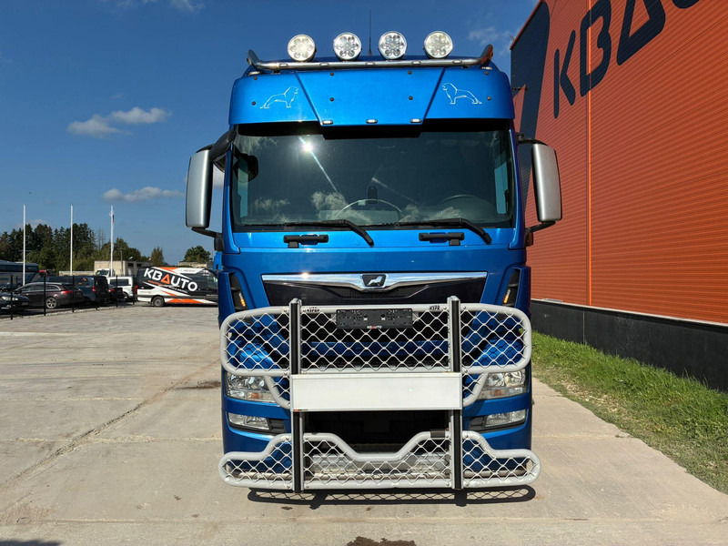 MAN TGX 28.580 6x2 XXL CAB / INTARDER / DOUBLE BOGIE - Tracteur routier: photos 3 MAN TGX 28.580 6x2 XXL CAB / INTARDER / DOUBLE BOGIE - Tracteur routier: photos 3
