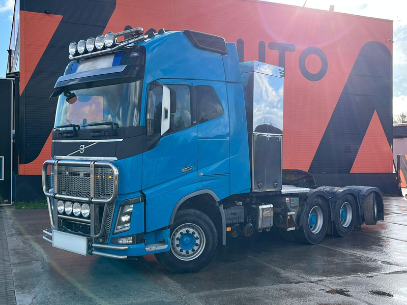 Volvo FH 16 750 8x4 GCW 130 ton / GLOBE XL / HYDRAULICS / BIG AXLES - Tracteur routier: photos 1 Volvo FH 16 750 8x4 GCW 130 ton / GLOBE XL / HYDRAULICS / BIG AXLES - Tracteur routier: photos 1