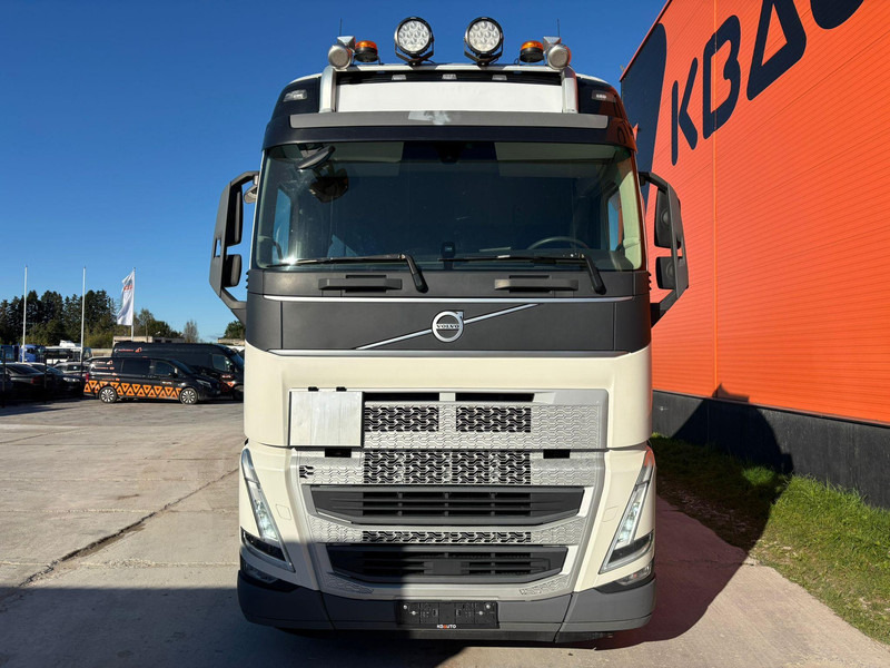 Volvo FH 500 6x2 GLOBE XL / RETARDER / HYDRAULICS / DOUBLE BOGIE - Tracteur routier: photos 3 Volvo FH 500 6x2 GLOBE XL / RETARDER / HYDRAULICS / DOUBLE BOGIE - Tracteur routier: photos 3