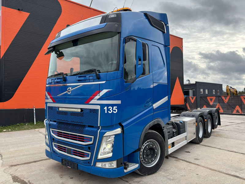 Volvo FH 500 8x4*4 GCW 70 ton / PTO - Tracteur routier: photos 2 Volvo FH 500 8x4*4 GCW 70 ton / PTO - Tracteur routier: photos 2