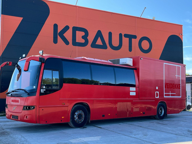 Volvo B 12 M 4x2 13 SEATS / AC / AUXILIARY HEATING / WC / KITCHEN - Bus interurbain: photos 1 Volvo B 12 M 4x2 13 SEATS / AC / AUXILIARY HEATING / WC / KITCHEN - Bus interurbain: photos 1