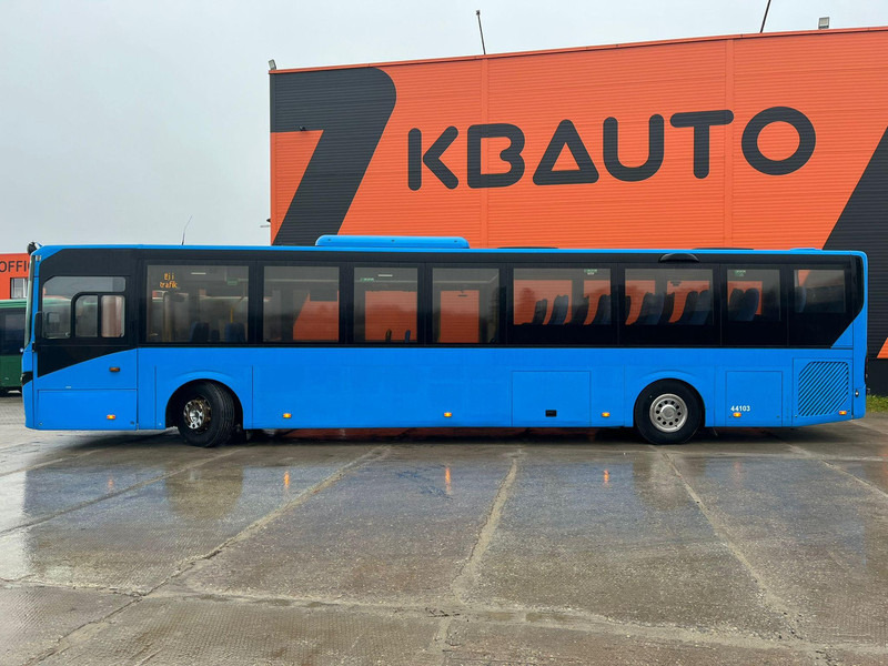Volvo B7RLE 8900 4x2 48 SEATS + 28 STANDING / AC / AUXILIARY HEATER / WHEELCHAIR RAMP - Bus interurbain: photos 4 Volvo B7RLE 8900 4x2 48 SEATS + 28 STANDING / AC / AUXILIARY HEATER / WHEELCHAIR RAMP - Bus interurbain: photos 4